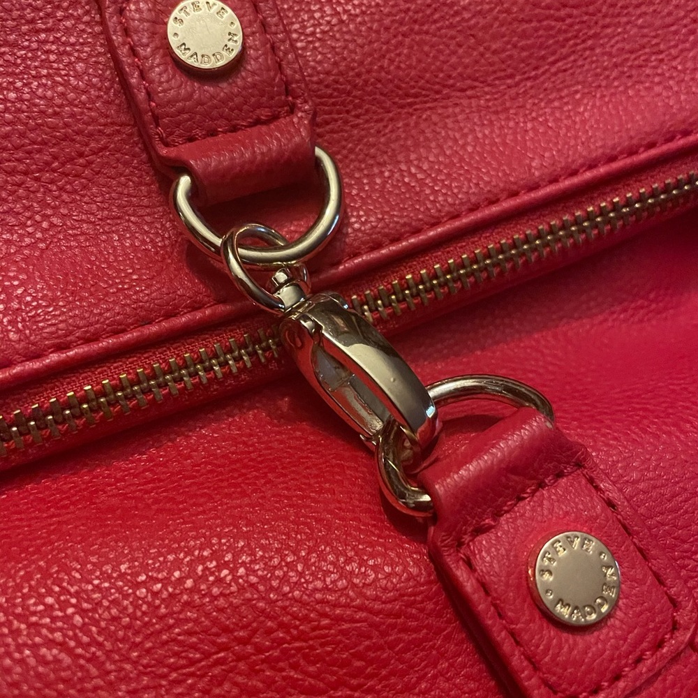 Crossbody - Picture 4 of 5